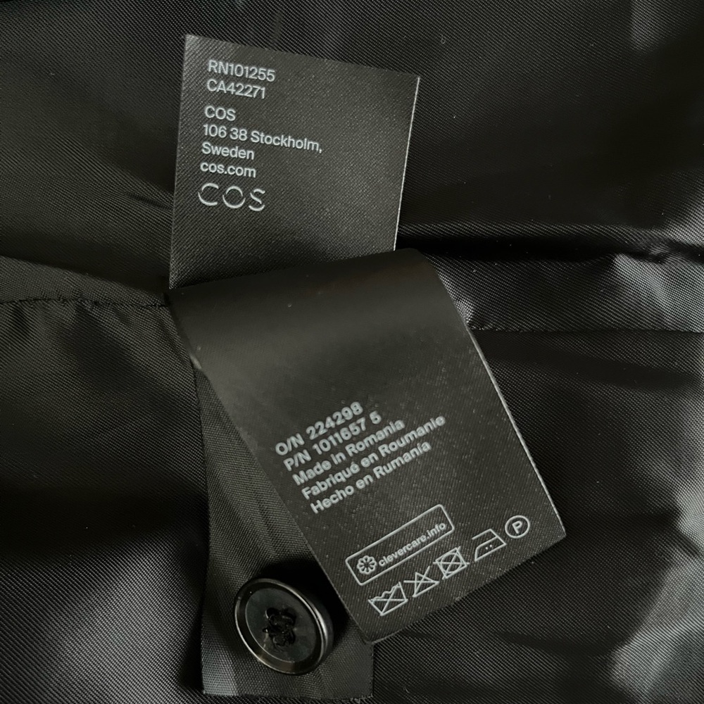 COS | Cropped Single-Breasted Waistcoat - Picture 14 of 15